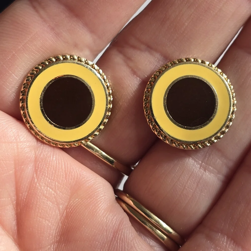 Vintage cuff links yellow brown enamel gold tone round circle formal